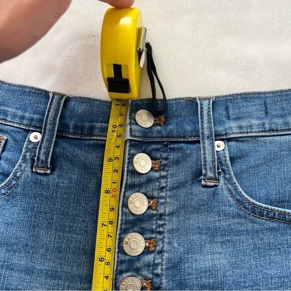 Madewell High Rise Denim Blue Jean Shorts button fly raw hem cuffed hem 26 - Picture 2 of 7